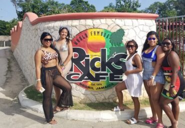 VIP Private Negril 7 Mile Beach & Rick’s Café Sunset Experience