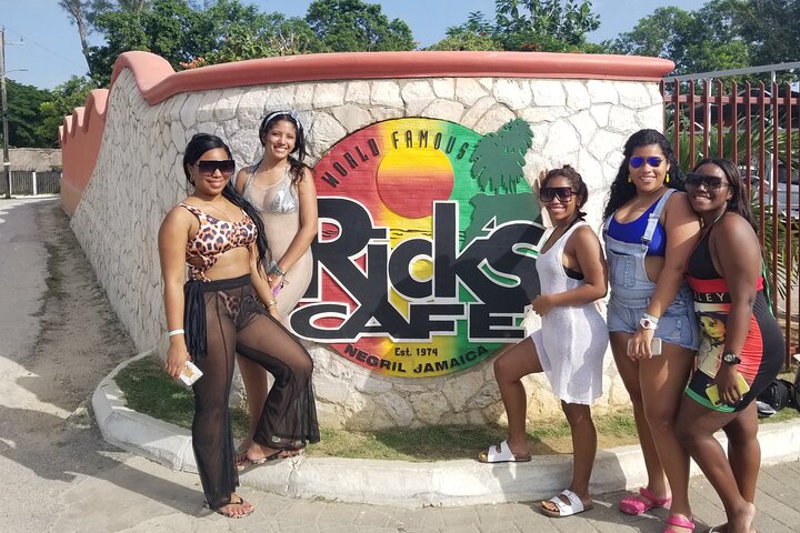 VIP Private Negril 7 Mile Beach & Rick’s Café Sunset Experience