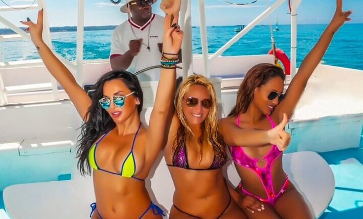 Party Catamaran: OpenBar, Music, Negril Beach, Rick's Cafe, Reef
