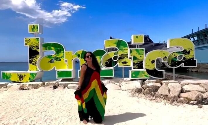 Ocho Rios Scenic, Shopping and Lunch Tour